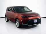 Used 2023 Kia Soul LX w/ LX Technology Package image 3