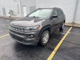 Used 2022 Jeep Compass Latitude w/ Sun and Sound Group image 2