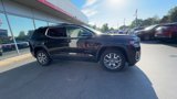 Used 2020 GMC Acadia SLT w/ Driver Alert Package II image 2
