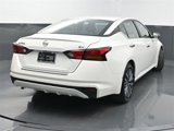 Used 2023 Nissan Altima 2.5 SV image 3