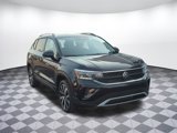Used 2024 Volkswagen Taos SE image 2