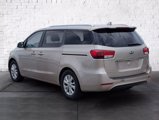 Used 2016 Kia Sedona LX w/ LX Convenience Package image 5