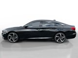 Used 2018 Honda Accord Sport image 2