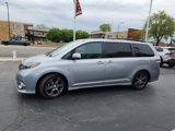 Used 2017 Toyota Sienna SE w/ SE Preferred Package image 4