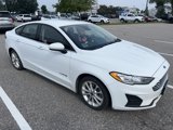Used 2019 Ford Fusion SE image 2