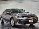 Used 2023 Toyota Camry LE image 2