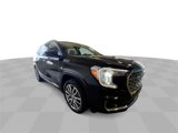 Used 2023 GMC Terrain Denali image 2