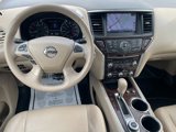 Used 2013 Nissan Pathfinder Platinum w/ Platinum Premium Pkg image 3