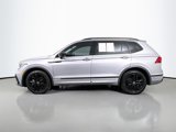 Used 2022 Volkswagen Tiguan SE R-Line image 4