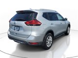 Used 2017 Nissan Rogue S image 5