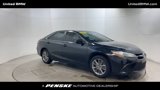 Used 2017 Toyota Camry SE image 2