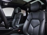 Certified 2025 Porsche Macan image 5