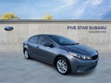Used 2017 Kia Forte S image 2