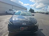 Used 2023 Hyundai Elantra SEL w/ Convenience Package image 2