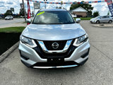 Used 2018 Nissan Rogue SV image 2