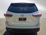 Used 2015 Toyota Highlander LE image 6