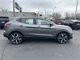 Used 2022 Nissan Rogue Sport SL image 4