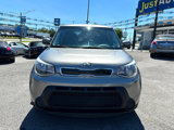 Used 2015 Kia Soul + image 2