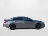 Used 2017 Nissan Altima 2.5 SR w/ Midnight Edition Package image 4