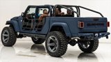 Used 2025 Jeep Gladiator Sport image 3
