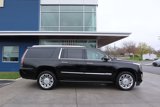 Used 2020 Cadillac Escalade ESV Platinum image 2