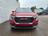 Certified 2022 GMC Terrain SLE w/ Driver Convenience Package image 2