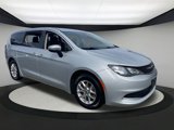 Used 2023 Chrysler Voyager LX image 3