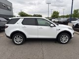 Used 2017 Land Rover Discovery Sport HSE image 4
