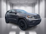 Used 2019 Jeep Grand Cherokee Altitude image 3