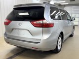 Used 2017 Toyota Sienna LE image 5