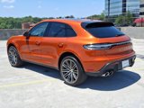 Certified 2024 Porsche Macan image 3