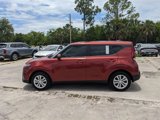 Certified 2022 Kia Soul LX image 5