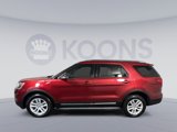 Used 2018 Ford Explorer XLT w/ Equipment Group 202A image 2