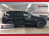 New 2025 Jeep Grand Cherokee Altitude image 3