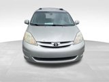 Used 2010 Toyota Sienna XLE image 2
