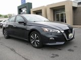 Used 2022 Nissan Altima 2.5 SV image 2