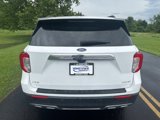 Used 2021 Ford Explorer XLT w/ Equipment Group 202A image 6