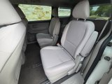Used 2017 Kia Sedona L image 6