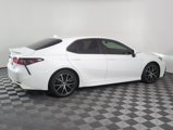 Used 2023 Toyota Camry SE image 2