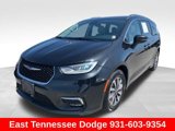 Used 2021 Chrysler Pacifica Touring-L image 3