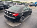 Used 2011 Chrysler 200 S image 4