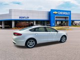 Used 2018 Ford Fusion SE w/ Fusion SE Technology Package image 6