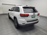 Used 2017 Jeep Grand Cherokee Laredo 75th Anniversary image 3