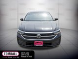 Used 2024 Volkswagen Jetta SE image 2