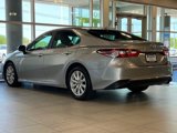 Used 2020 Toyota Camry LE image 5
