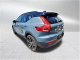 Certified 2022 Volvo XC40 T4 R-Design image 3