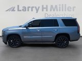 Used 2018 Cadillac Escalade Premium Luxury image 2