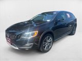 Used 2018 Volvo V60 T5 Cross Country Platinum image 2