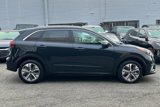 Used 2022 Kia Niro EX image 3
