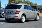 Used 2009 Mercedes-Benz ML 550 4MATIC image 4